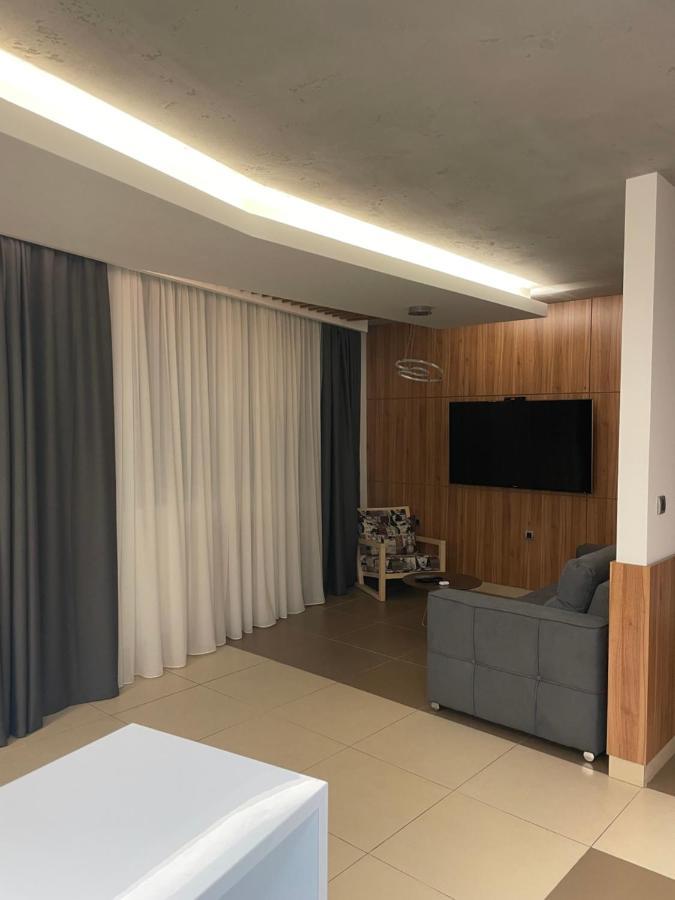 NiLeo Lux 1アパートメント エクステリア 写真